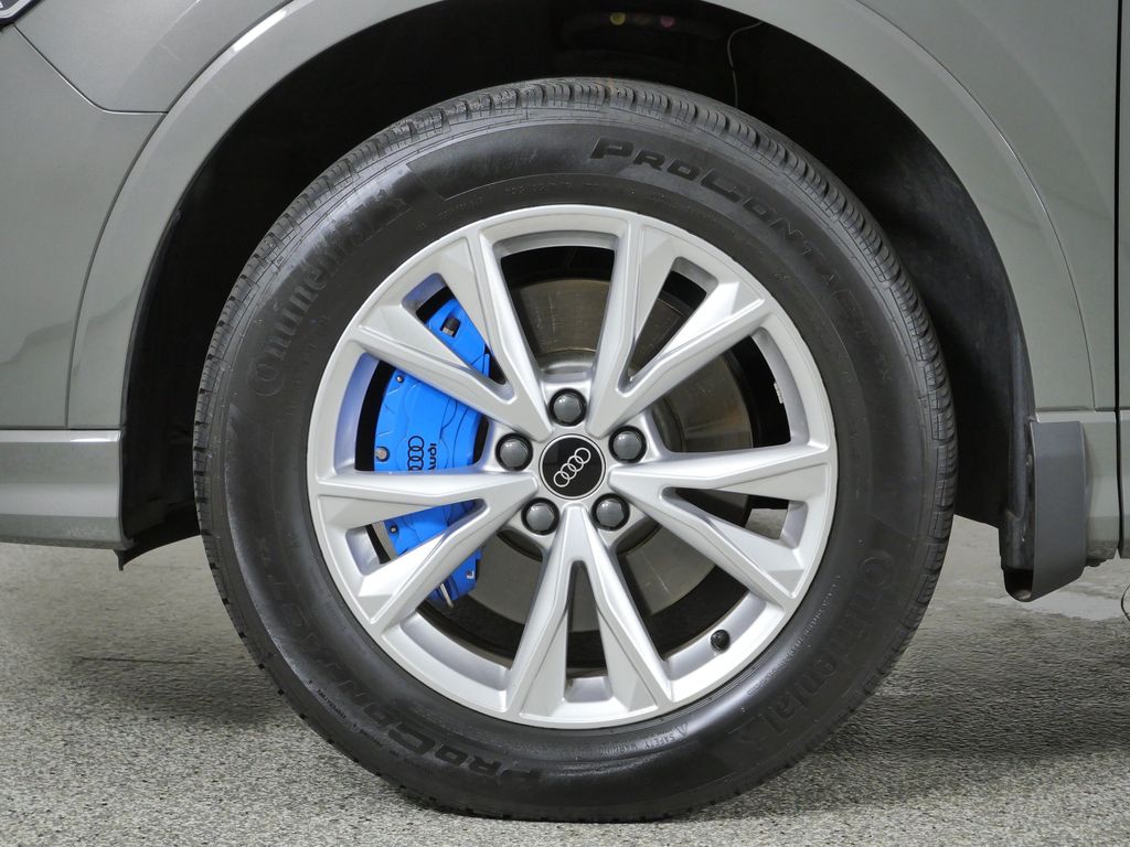 Thumbnail: 2024 Audi Q3 - 26
