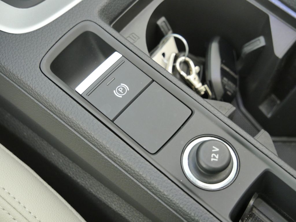 Thumbnail: 2024 Audi Q3 - 50