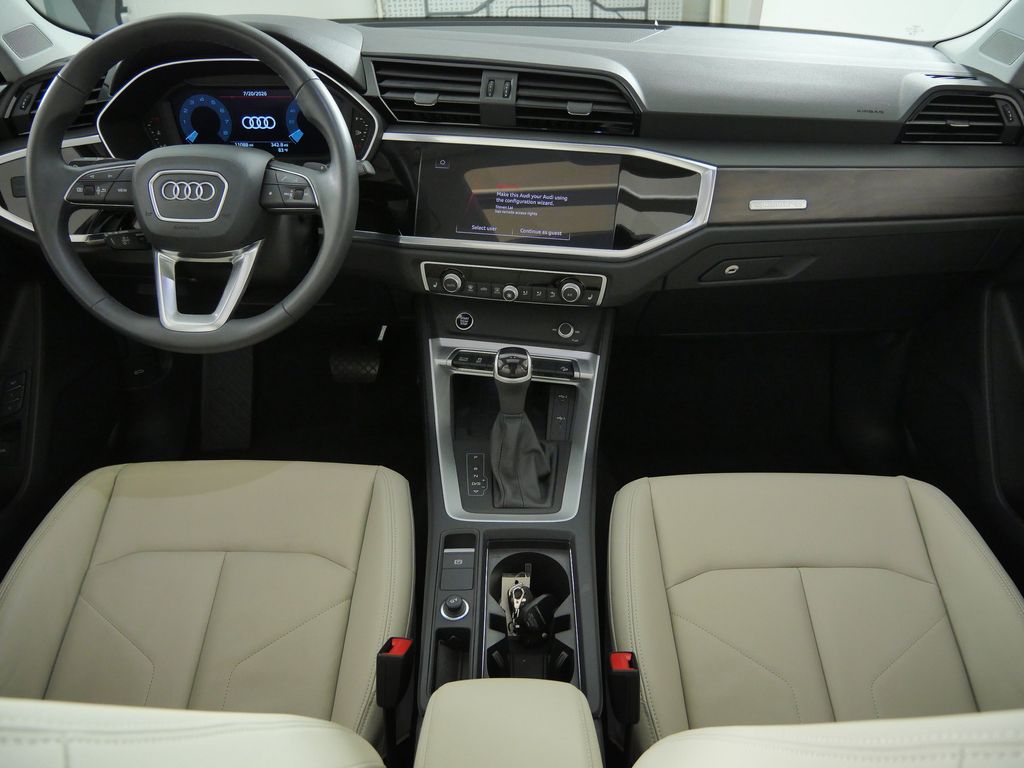 Thumbnail: 2024 Audi Q3 - 2
