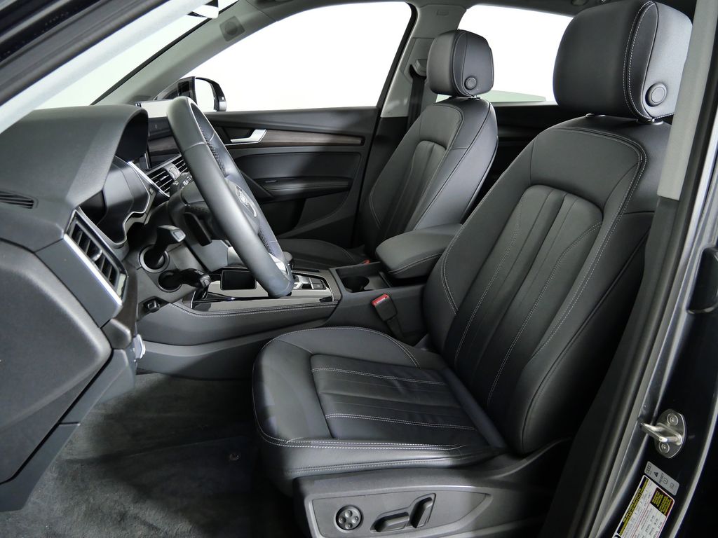 Thumbnail: 2023 Audi Q5 - 37