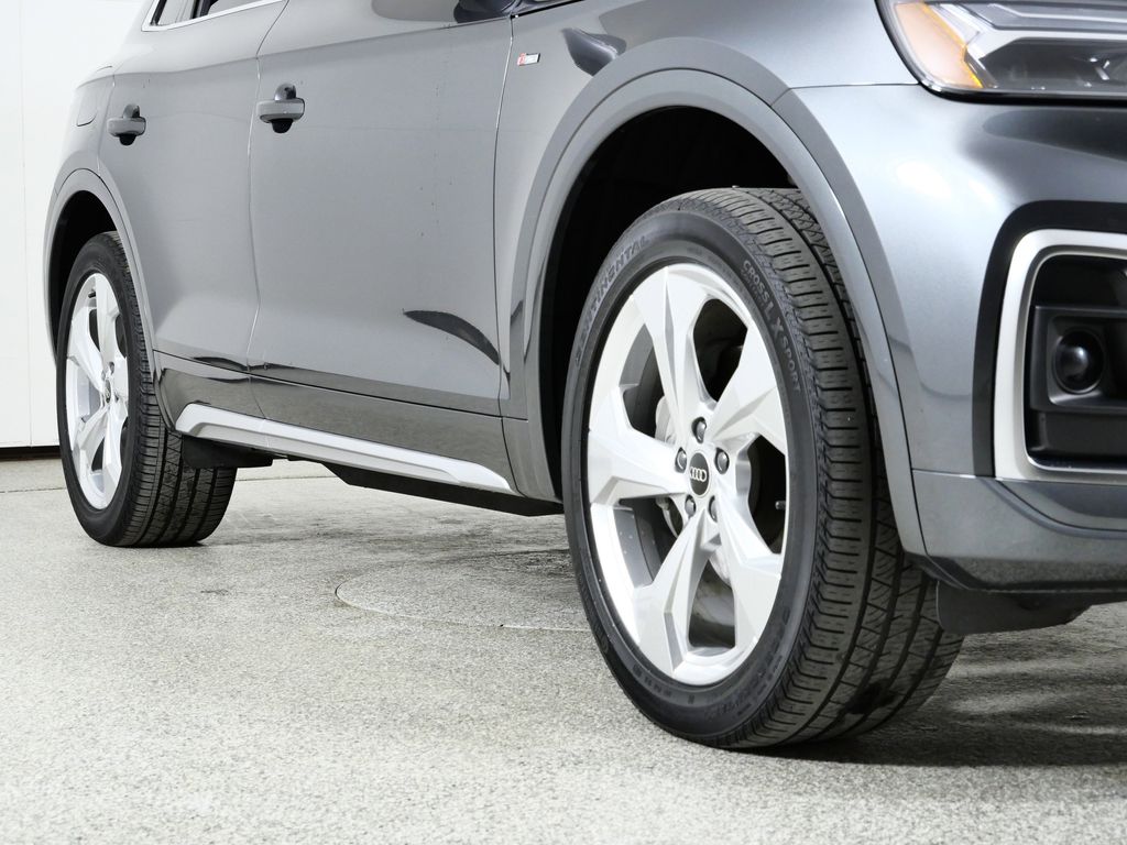 Thumbnail: 2023 Audi Q5 - 8