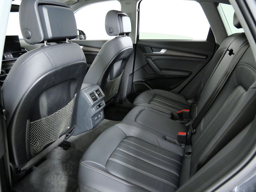 Thumbnail: 2023 Audi Q5 - 33