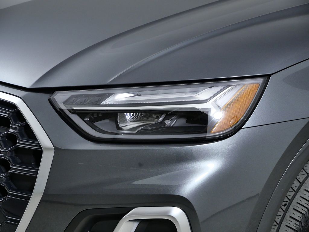 Thumbnail: 2023 Audi Q5 - 17