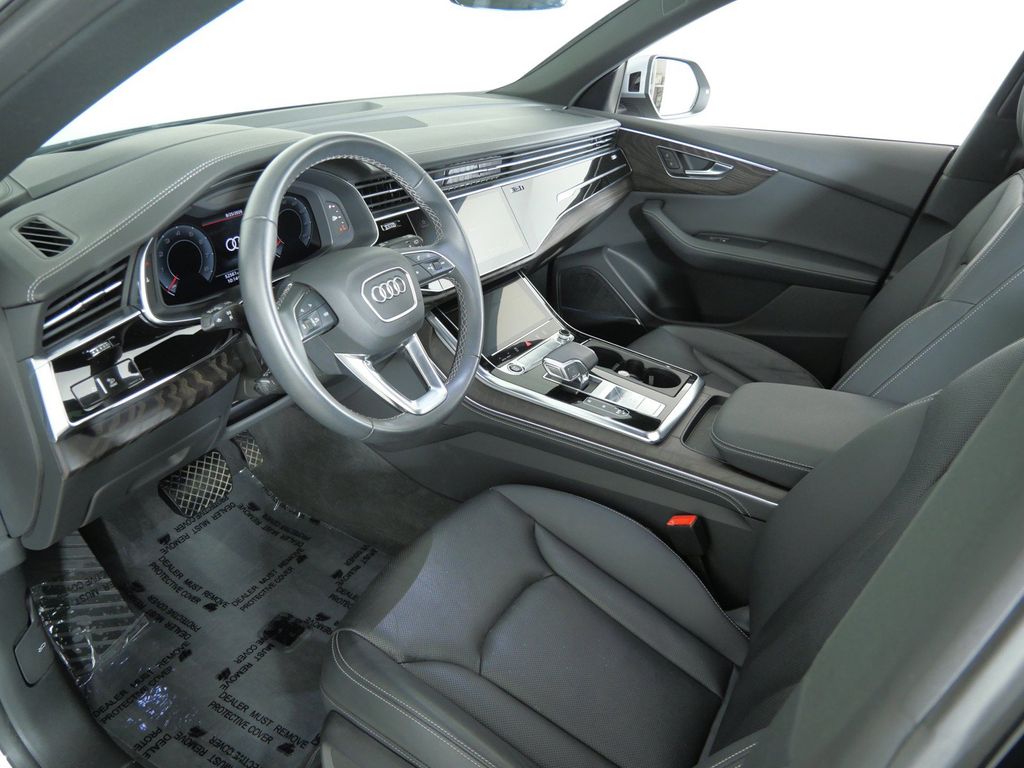 Thumbnail: 2022 Audi Q8 - 37