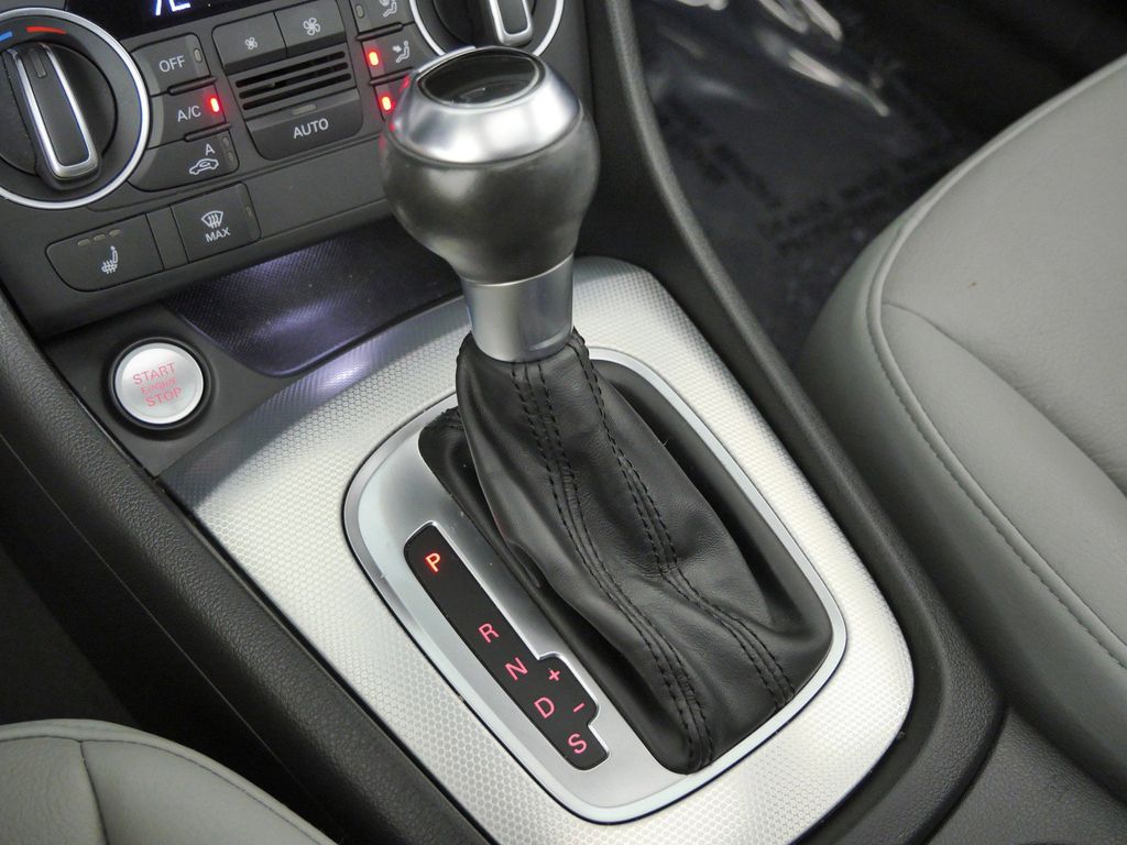 Thumbnail: 2017 Audi Q3 - 13
