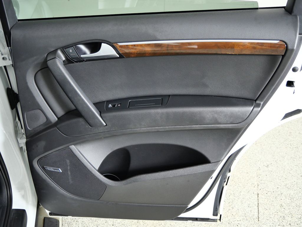 Thumbnail: 2015 Audi Q7 - 31