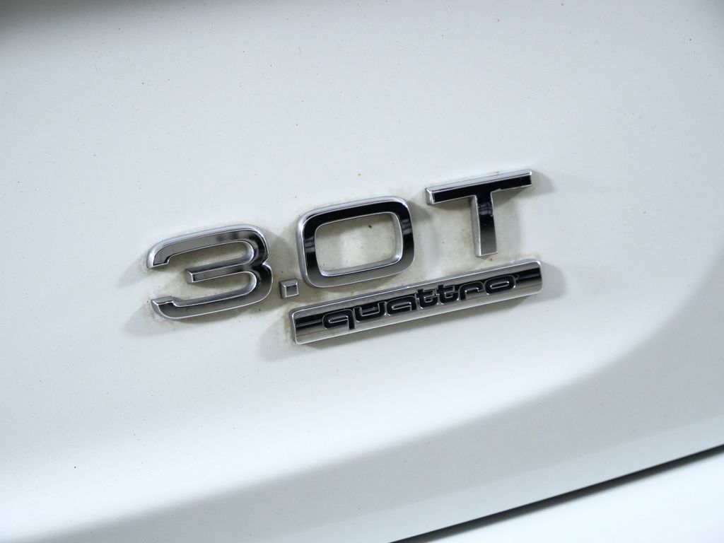 Thumbnail: 2015 Audi Q7 - 22