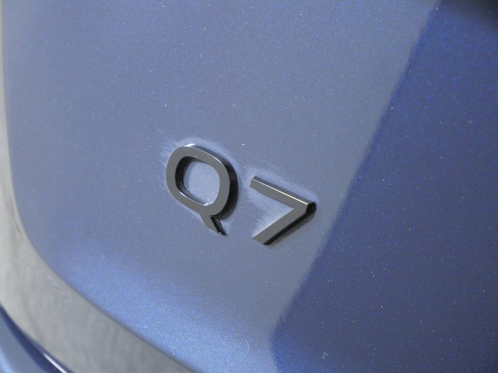 Thumbnail: 2025 Audi Q7 - 22