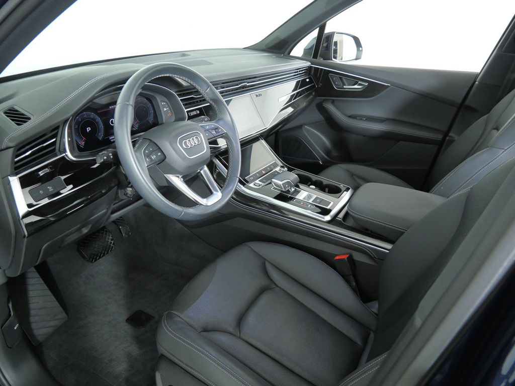 Thumbnail: 2025 Audi Q7 - 37