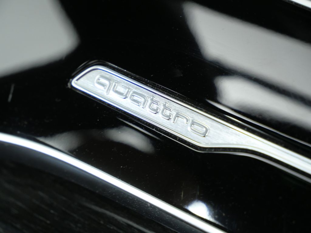 Thumbnail: 2022 Audi Q7 - 28