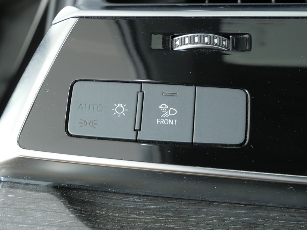 Thumbnail: 2022 Audi Q7 - 42