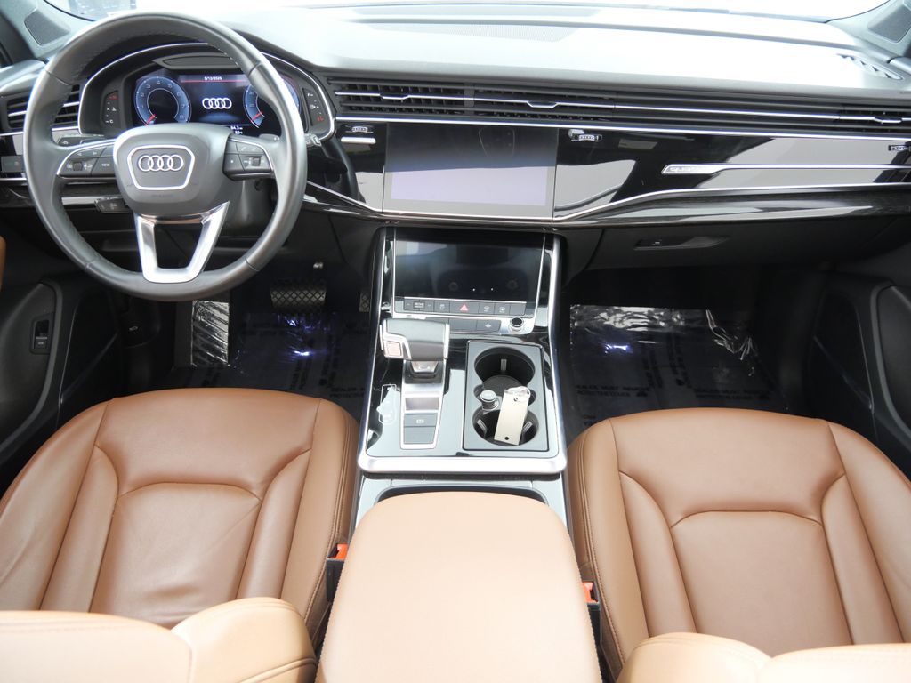 Thumbnail: 2022 Audi Q7 - 2