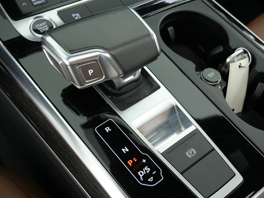 Thumbnail: 2022 Audi Q7 - 13