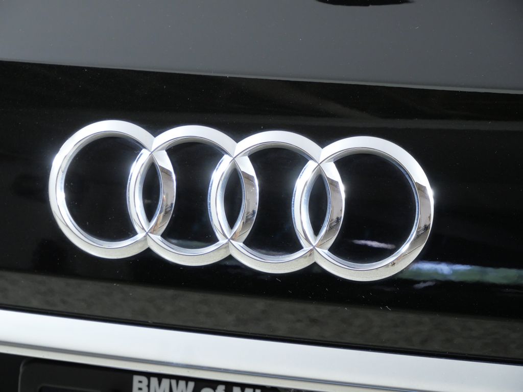 Thumbnail: 2022 Audi Q7 - 7