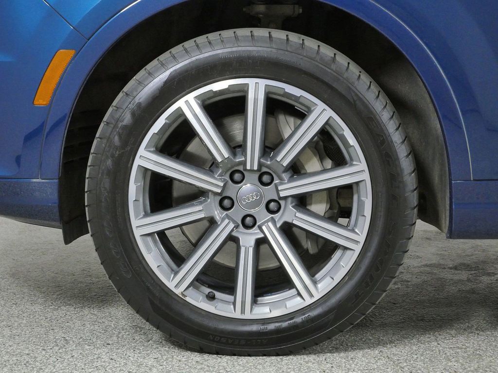 Thumbnail: 2018 Audi Q7 - 25