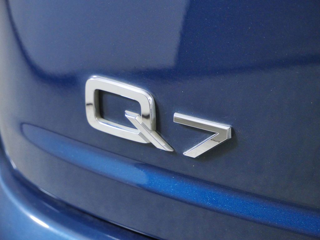 Thumbnail: 2018 Audi Q7 - 23