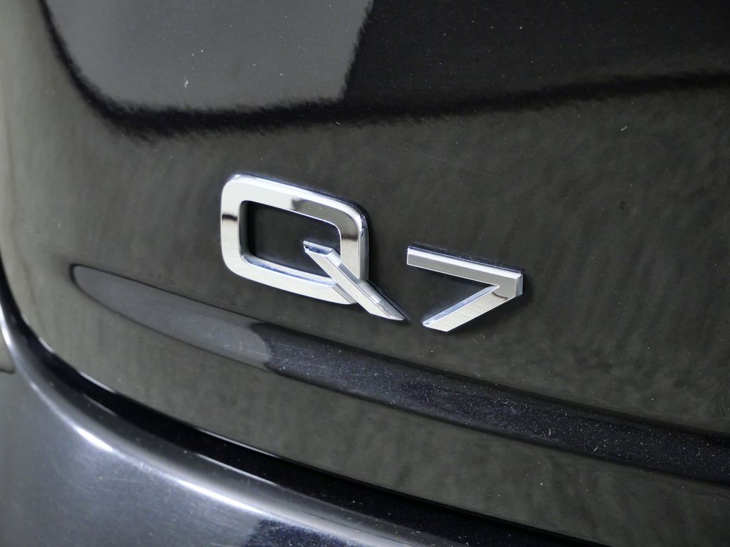 Thumbnail: 2019 Audi Q7 - 22