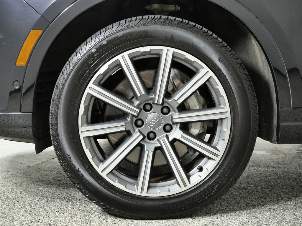 Thumbnail: 2019 Audi Q7 - 8