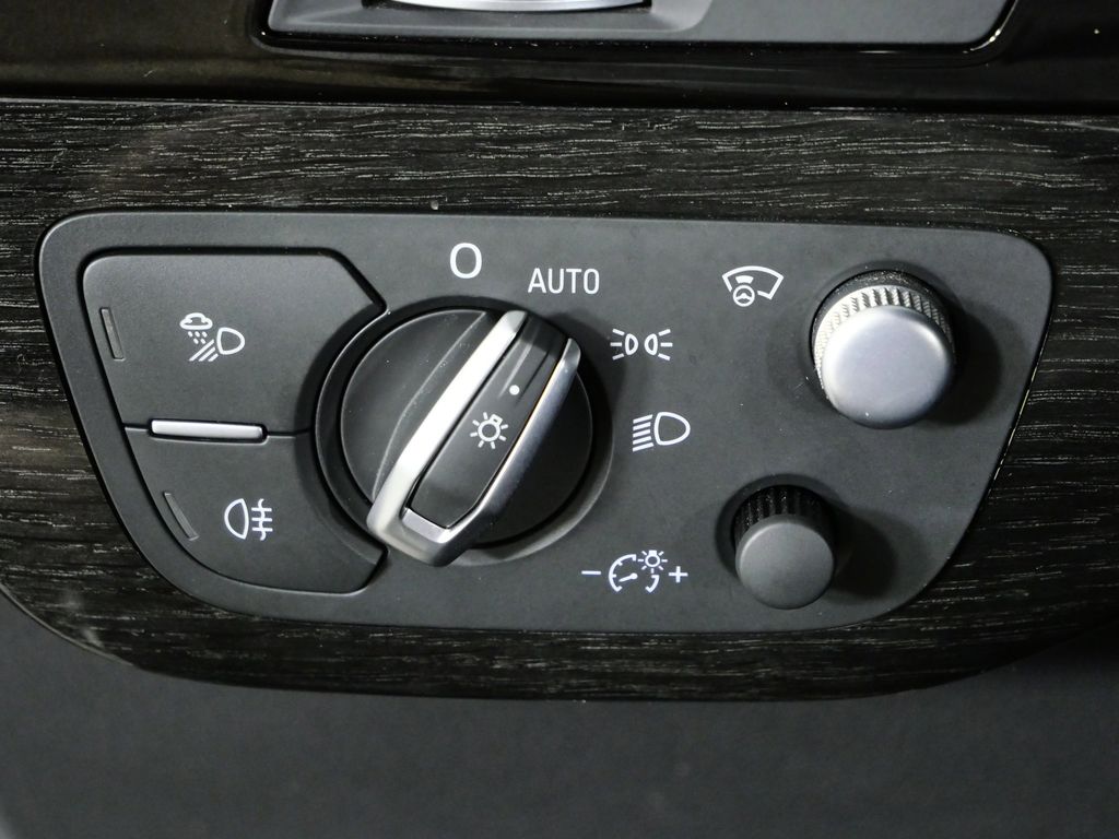 Thumbnail: 2019 Audi Q7 - 42