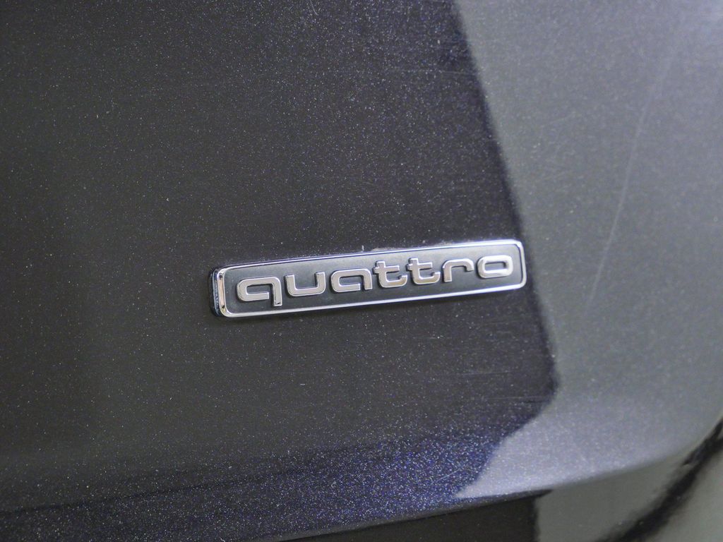 Thumbnail: 2020 Audi Q7 - 23