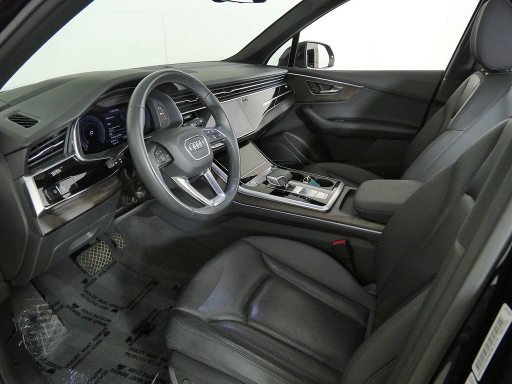 Thumbnail: 2020 Audi Q7 - 37