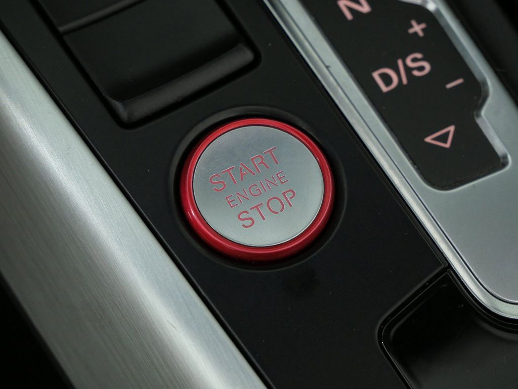 Thumbnail: 2015 Audi S5 - 43