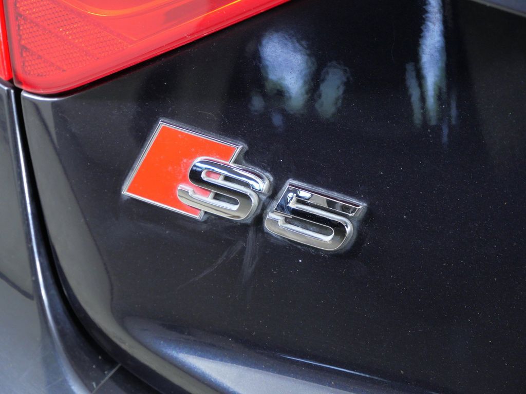 Thumbnail: 2015 Audi S5 - 25