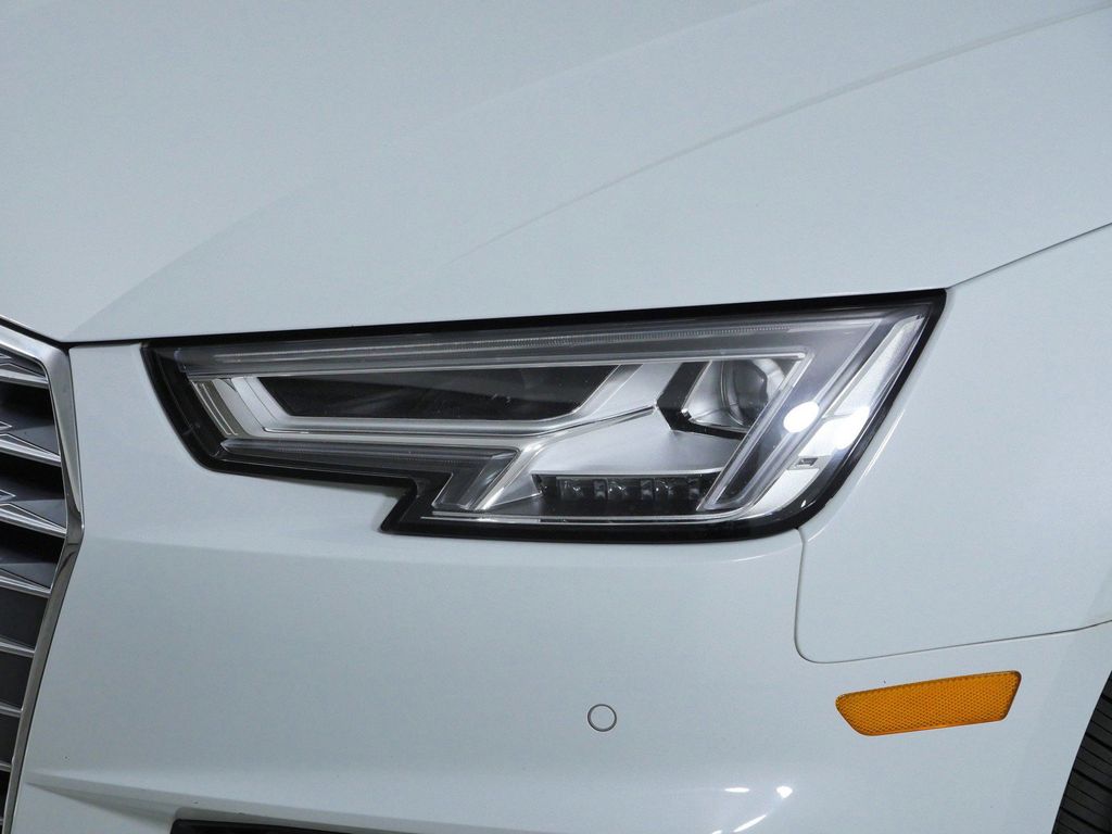 Thumbnail: 2018 Audi A4 - 18
