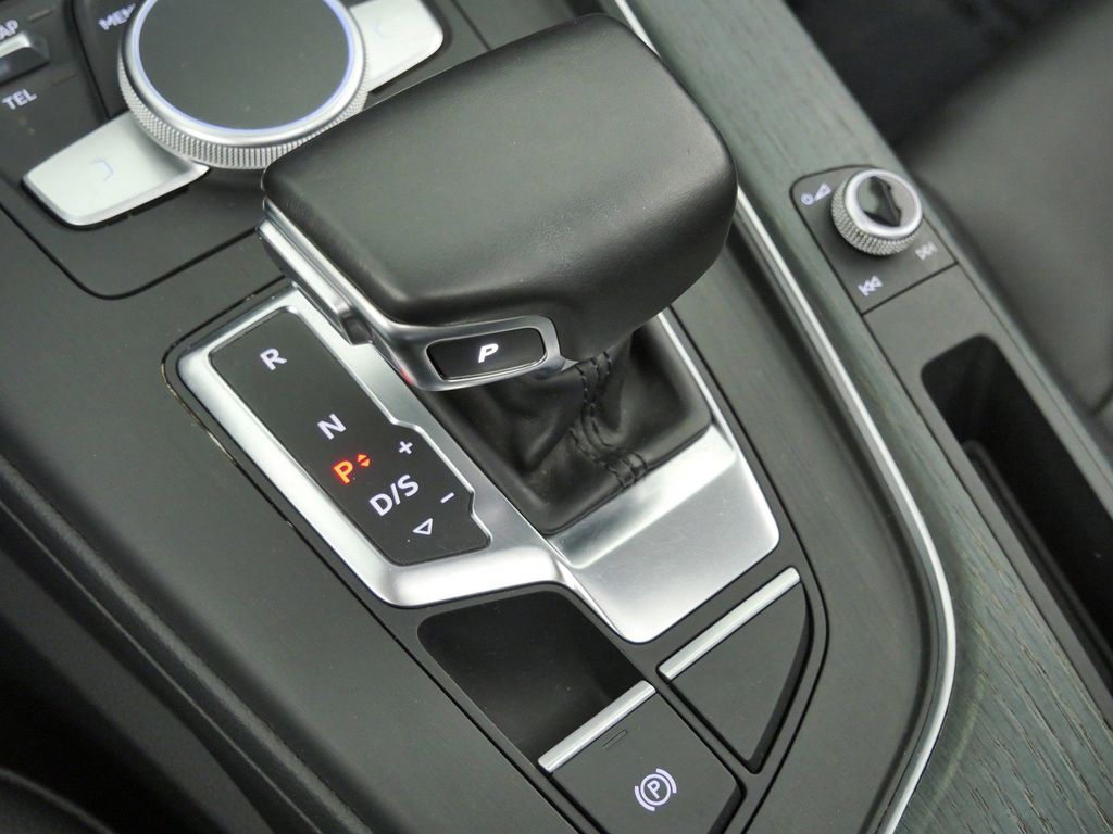 Thumbnail: 2018 Audi A4 - 14