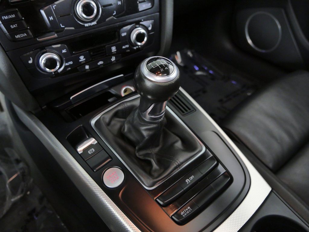 Thumbnail: 2014 Audi A4 - 14
