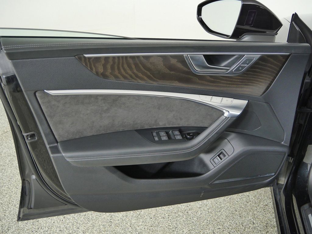 Thumbnail: 2020 Audi A7 - 36