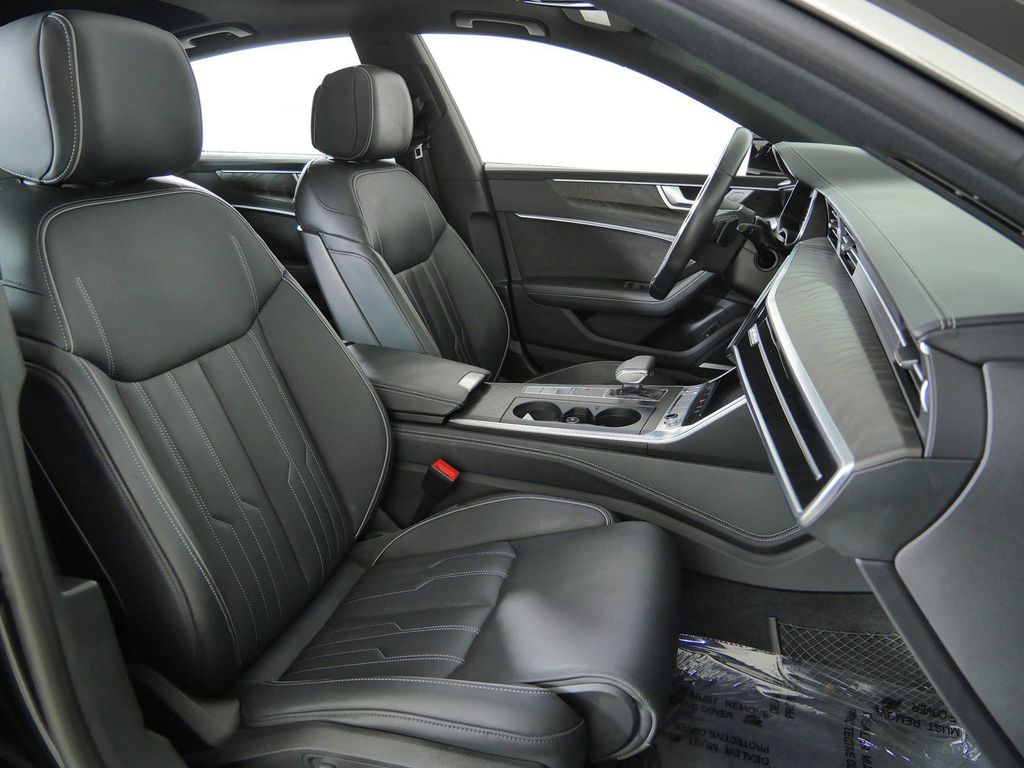 Thumbnail: 2020 Audi A7 - 10