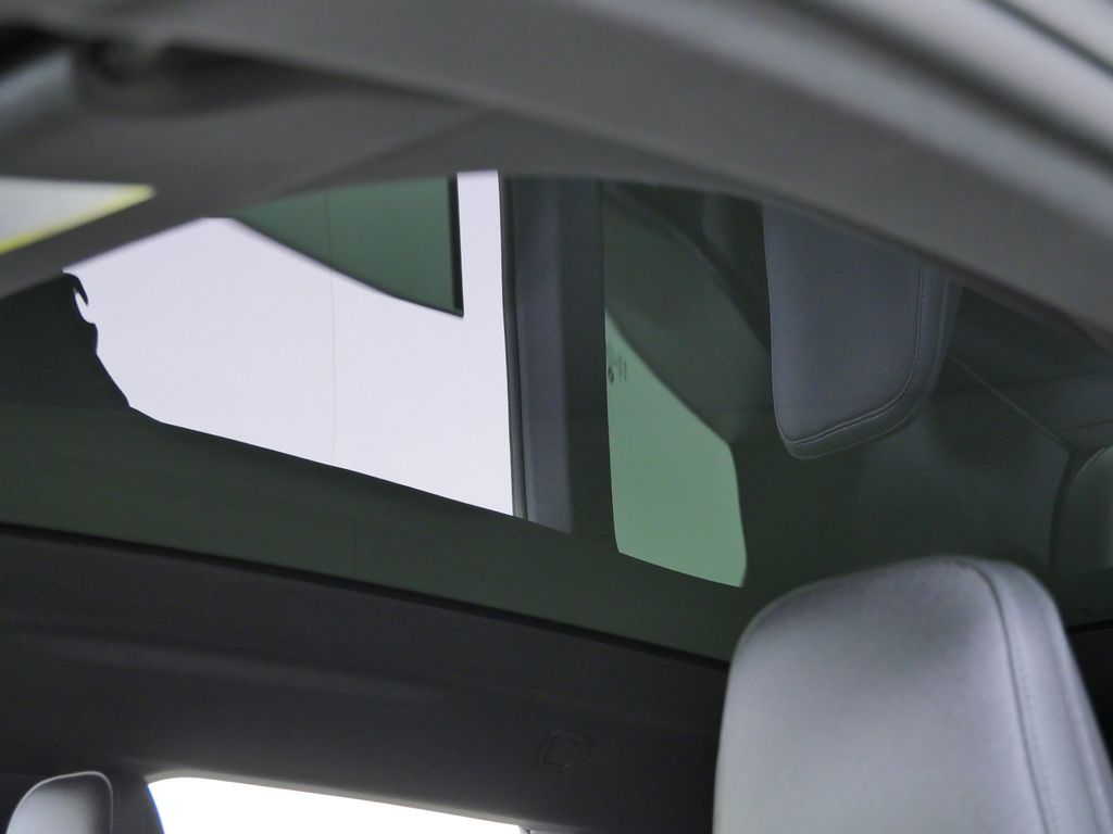 Thumbnail: 2024 BMW iX - 27