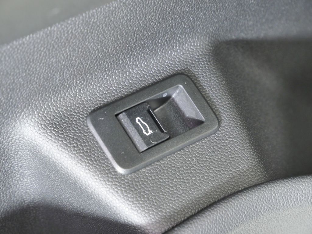 Thumbnail: 2024 BMW iX - 41