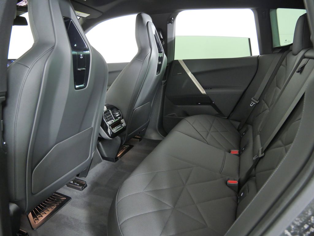 Thumbnail: 2024 BMW iX - 33