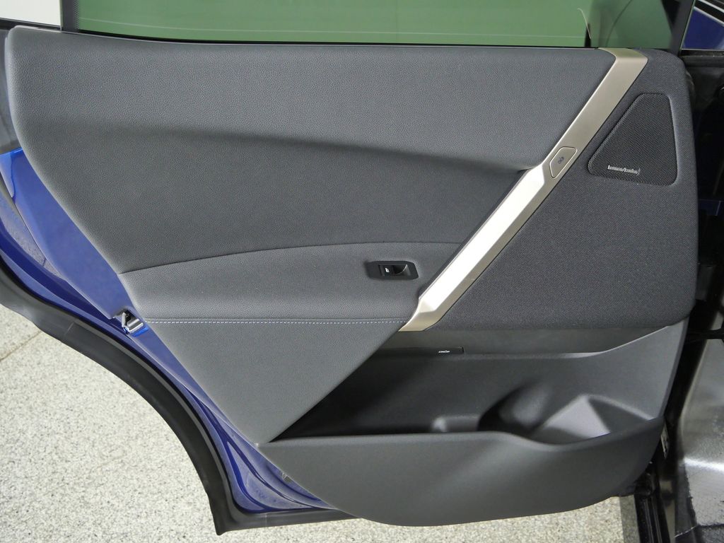 Thumbnail: 2024 BMW iX - 32