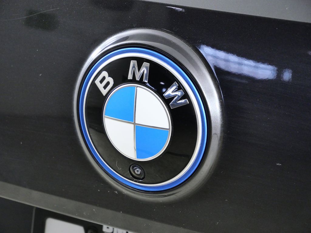 Thumbnail: 2024 BMW iX - 7