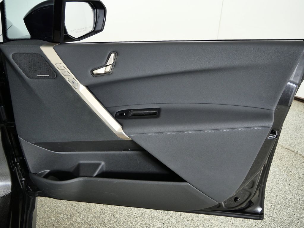 Thumbnail: 2024 BMW iX - 29