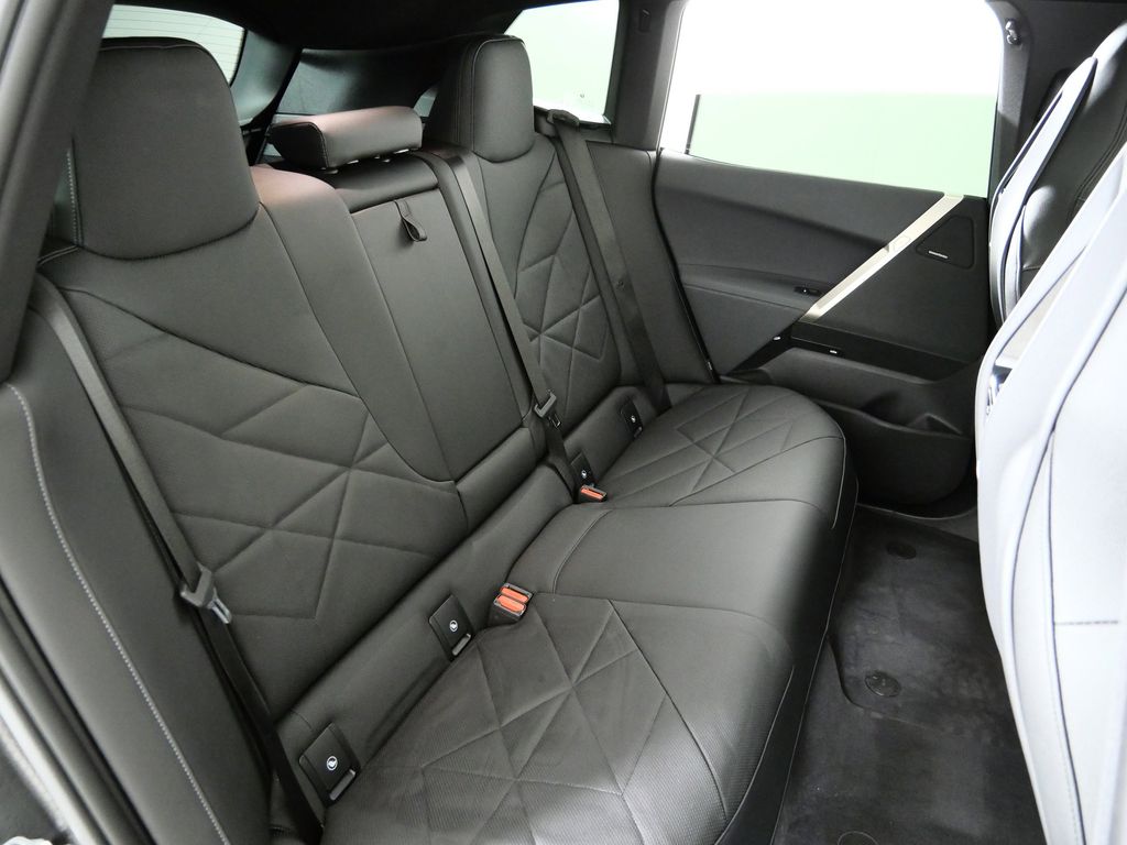 Thumbnail: 2024 BMW iX - 31