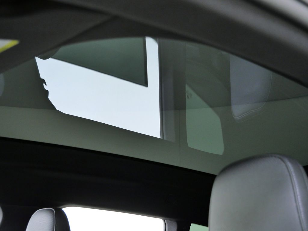 Thumbnail: 2024 BMW iX - 28