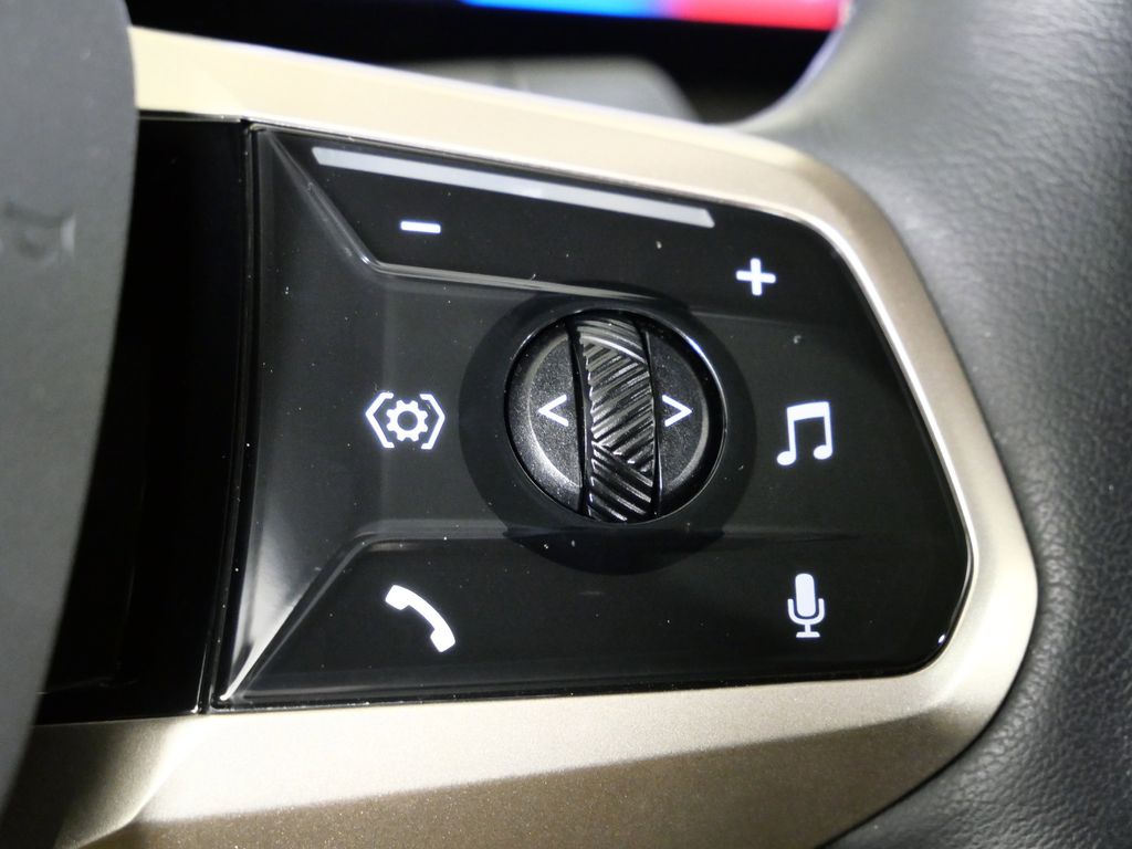 Thumbnail: 2024 BMW iX - 44