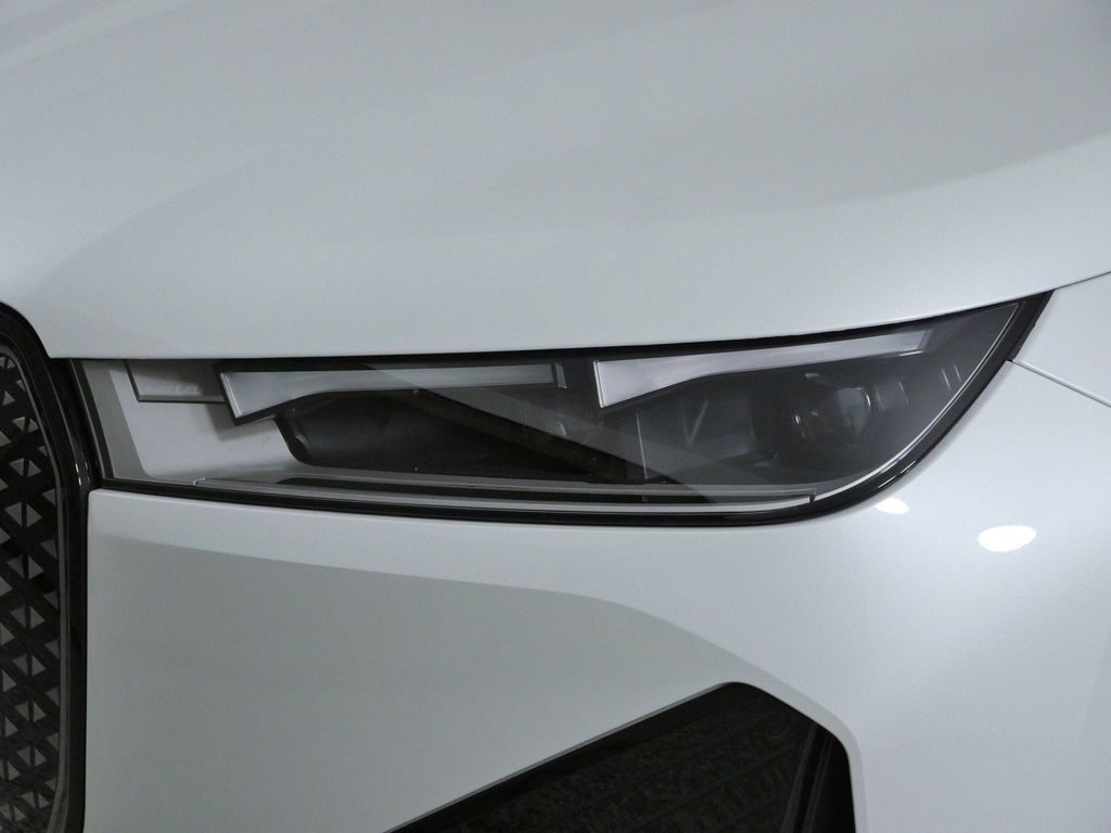 Thumbnail: 2024 BMW iX - 17