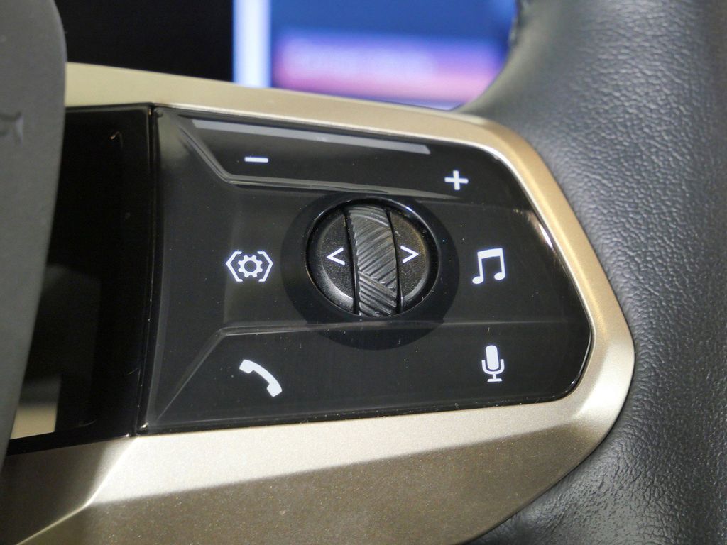 Thumbnail: 2024 BMW iX - 45