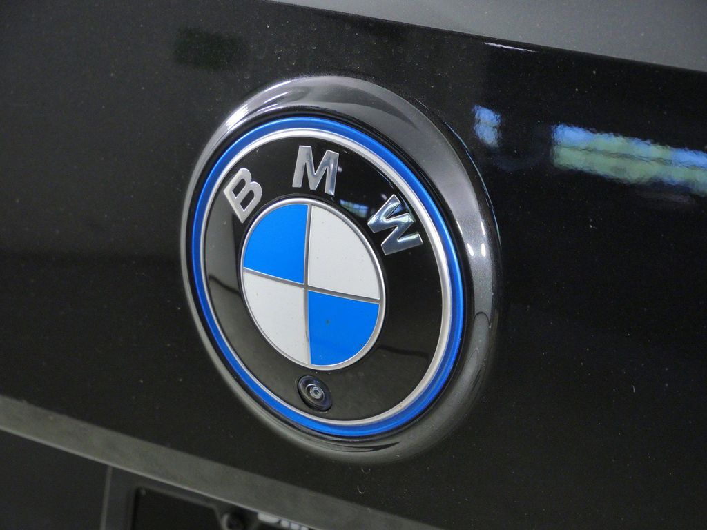Thumbnail: 2024 BMW iX - 7