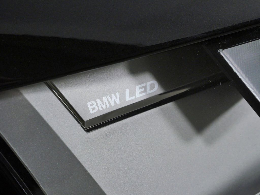 Thumbnail: 2024 BMW iX - 19