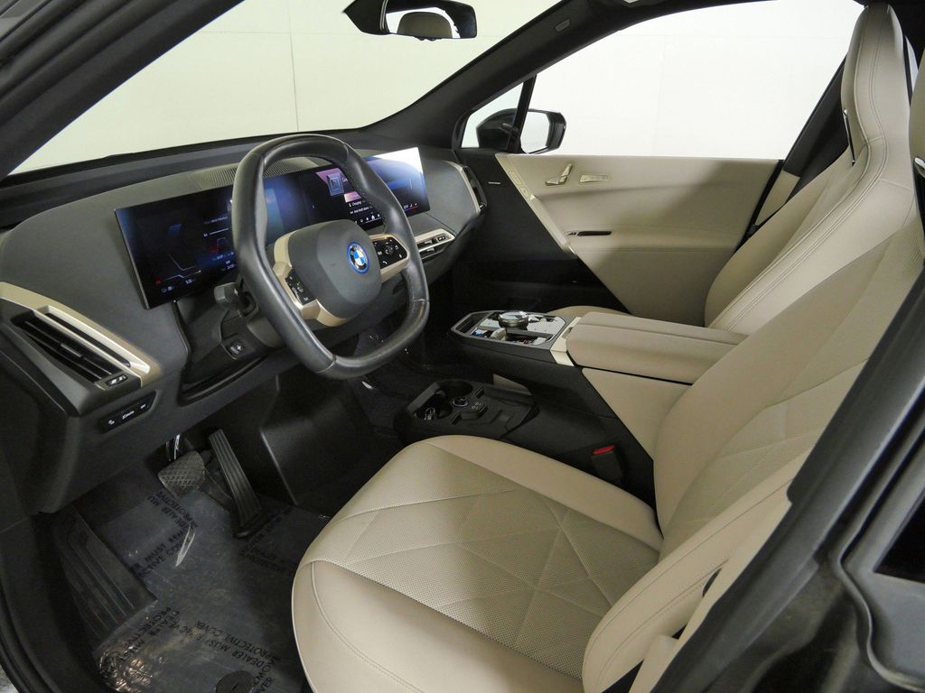 Thumbnail: 2024 BMW iX - 38