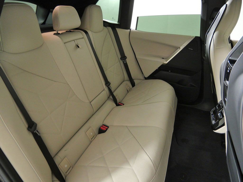 Thumbnail: 2024 BMW iX - 32