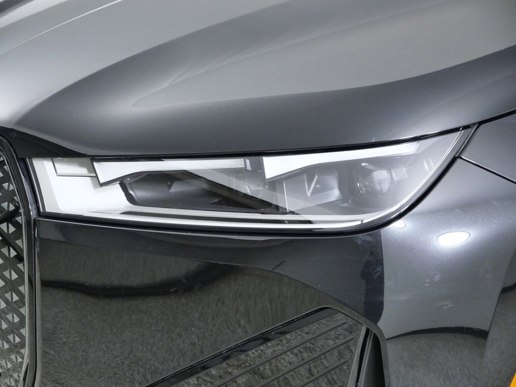 Thumbnail: 2025 BMW iX - 18