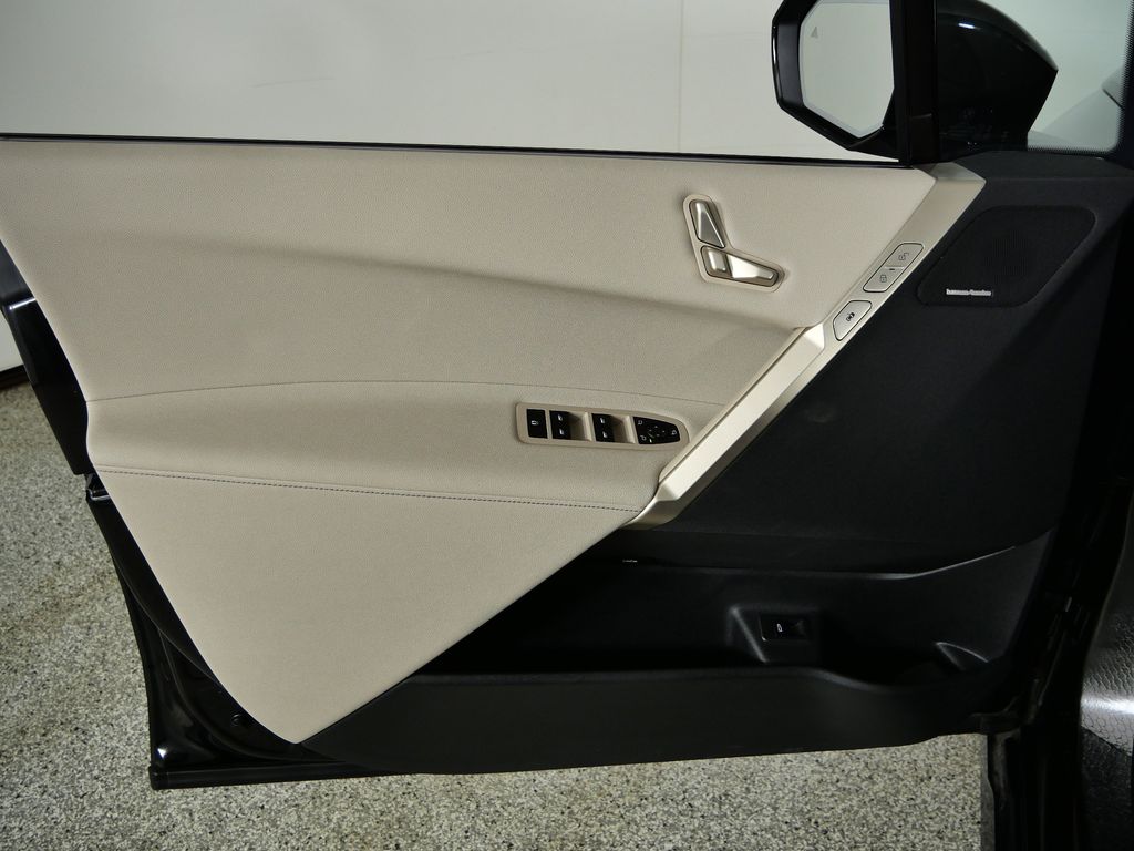 Thumbnail: 2025 BMW iX - 35