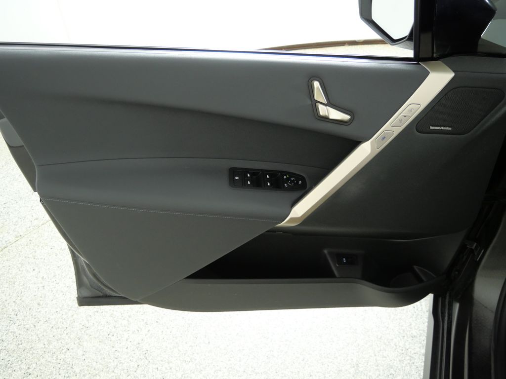 Thumbnail: 2024 BMW iX - 36